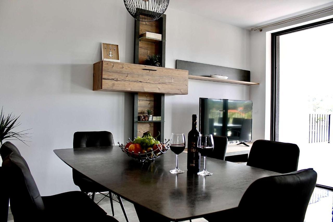 Apartments Marebella Λομπάρδα Εξωτερικό φωτογραφία