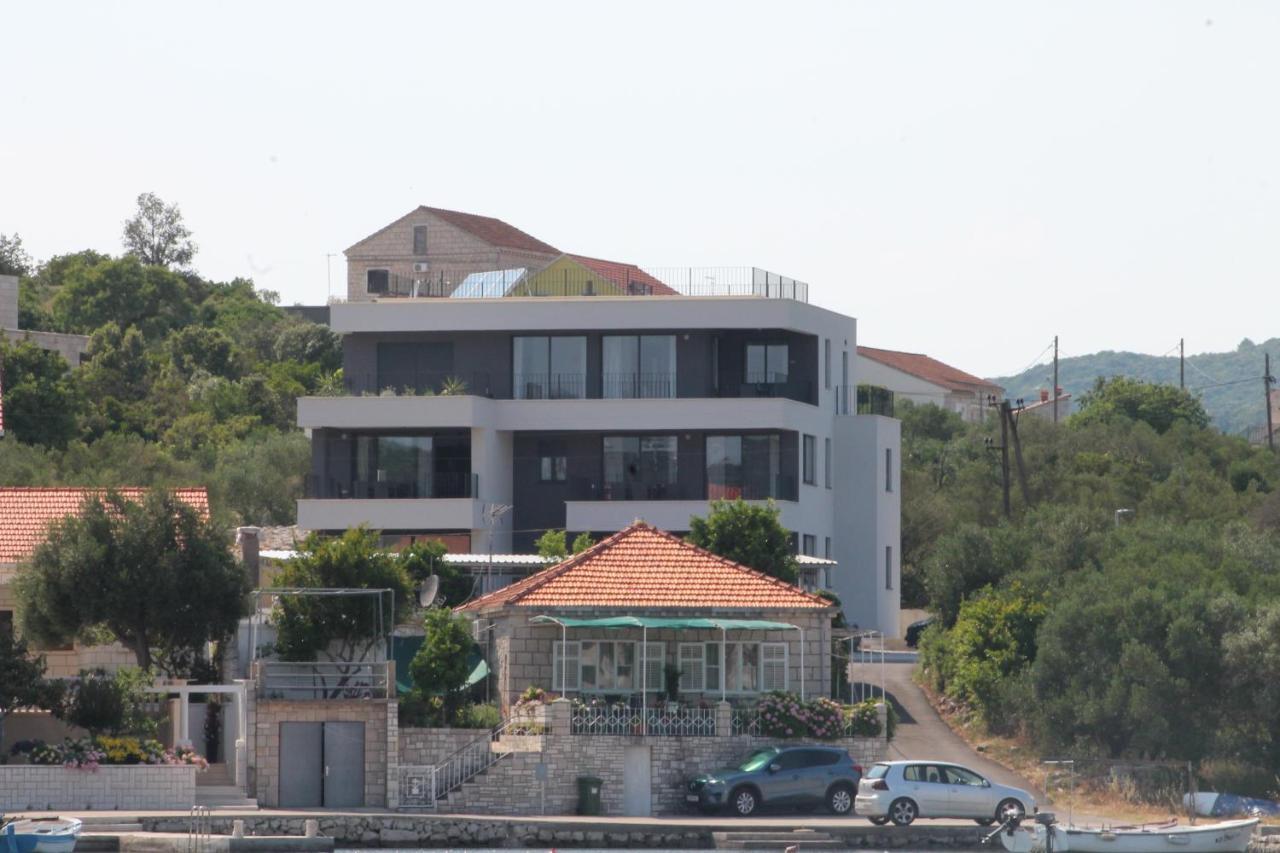 Apartments Marebella Λομπάρδα Εξωτερικό φωτογραφία