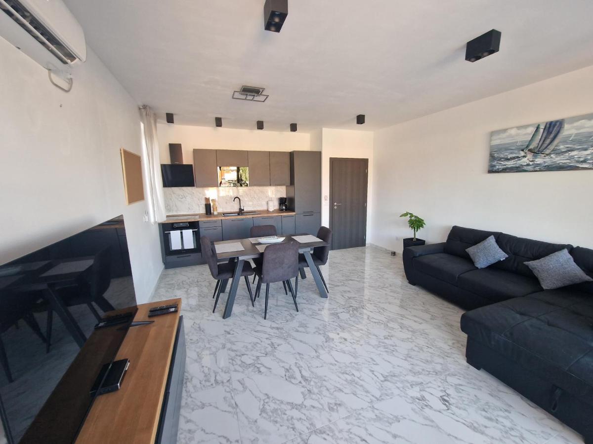 Apartments Marebella Λομπάρδα Εξωτερικό φωτογραφία