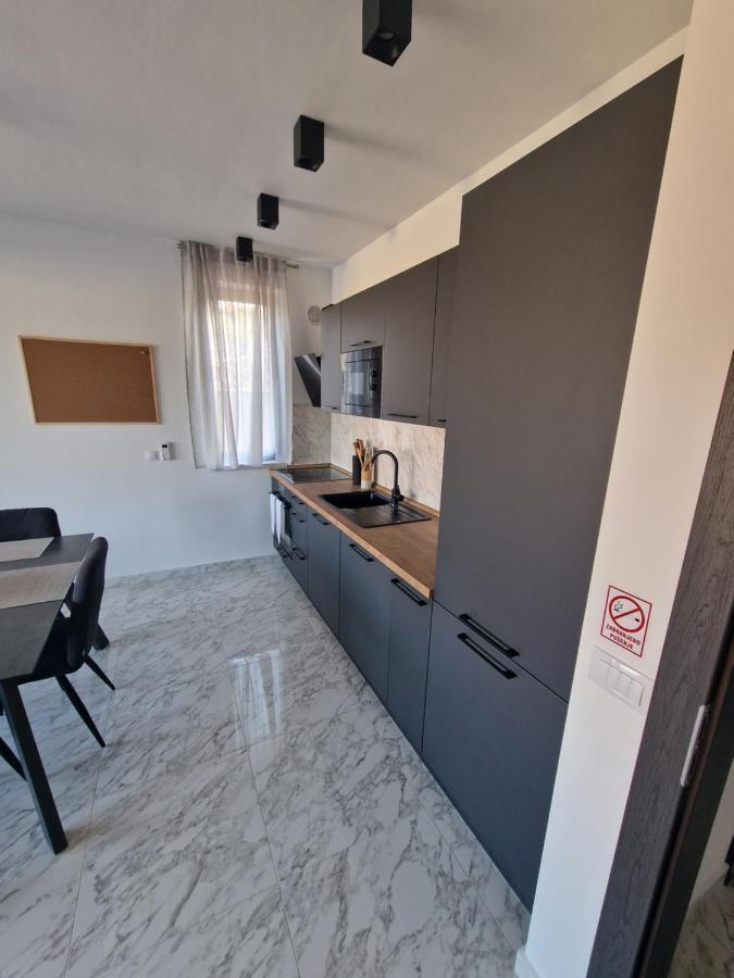 Apartments Marebella Λομπάρδα Εξωτερικό φωτογραφία