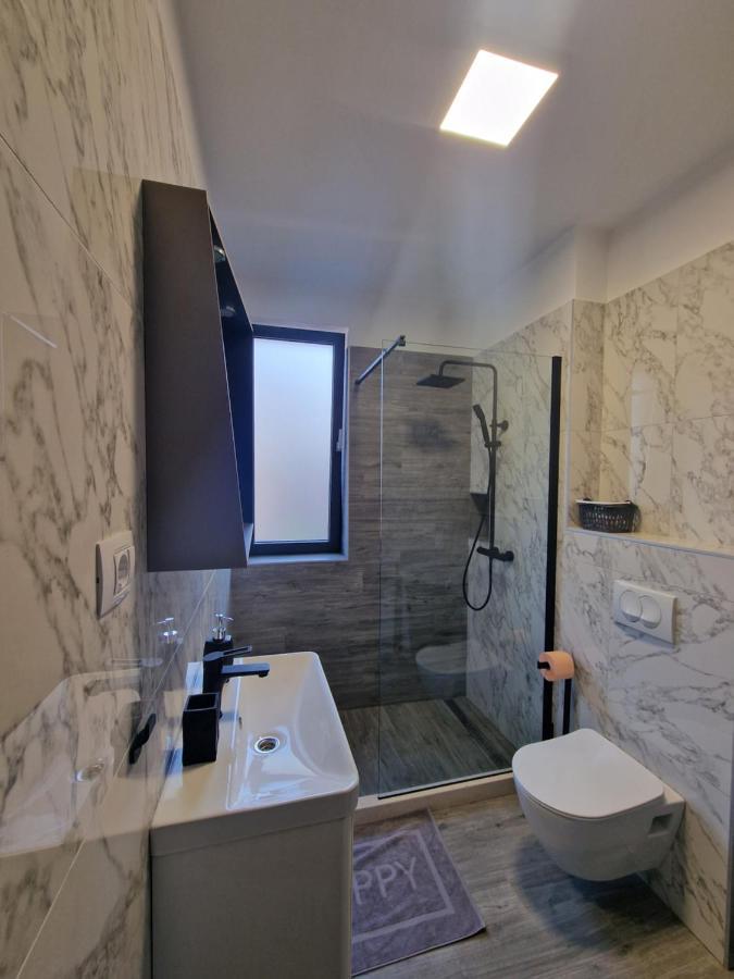 Apartments Marebella Λομπάρδα Εξωτερικό φωτογραφία