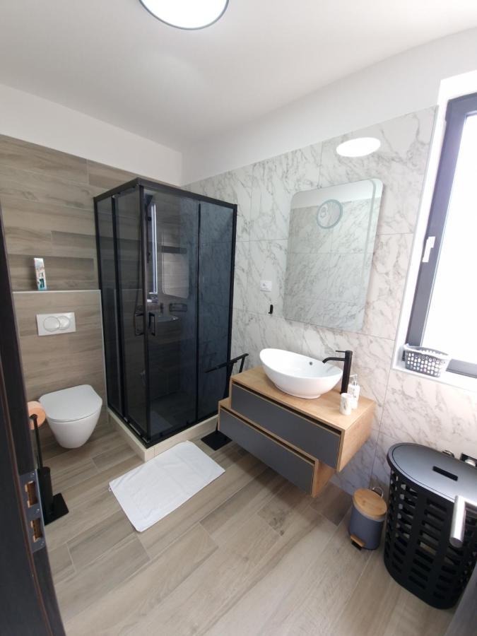 Apartments Marebella Λομπάρδα Εξωτερικό φωτογραφία